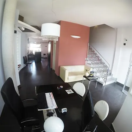 Via Gallipoli アレーツィオ