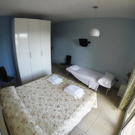 Via Gallipoli ベッド・アンド・ブレックファスト 4*